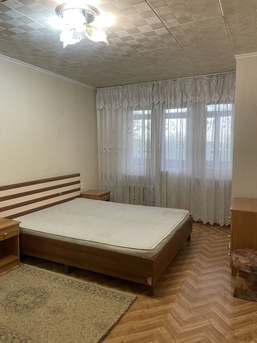 Сдаю- 2-х.ком.кв.на 3мкр.ул.Абая.