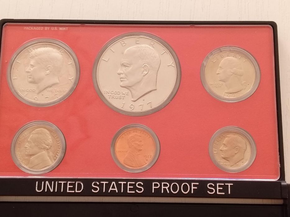 Набор монет сша пруф 1977,1982