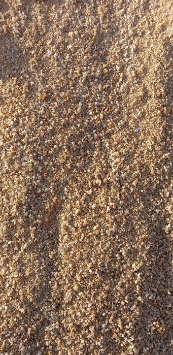 Щебень, песок, отсев, черназем,  перегной.