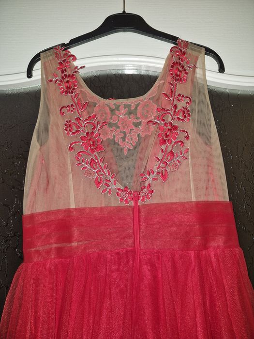 Rochie eleganta de culoare roșie