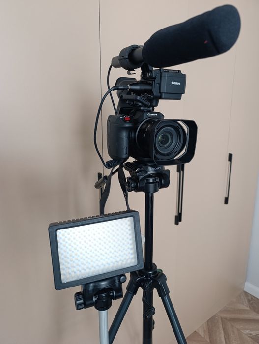 Продаётся 4к камера Canon Xc 15