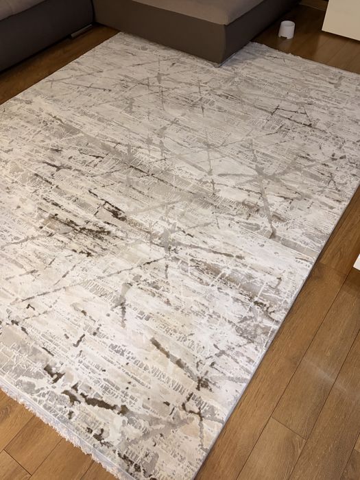 Килим беж 2/2,50 м беж и бяло високо качество 40 % памук