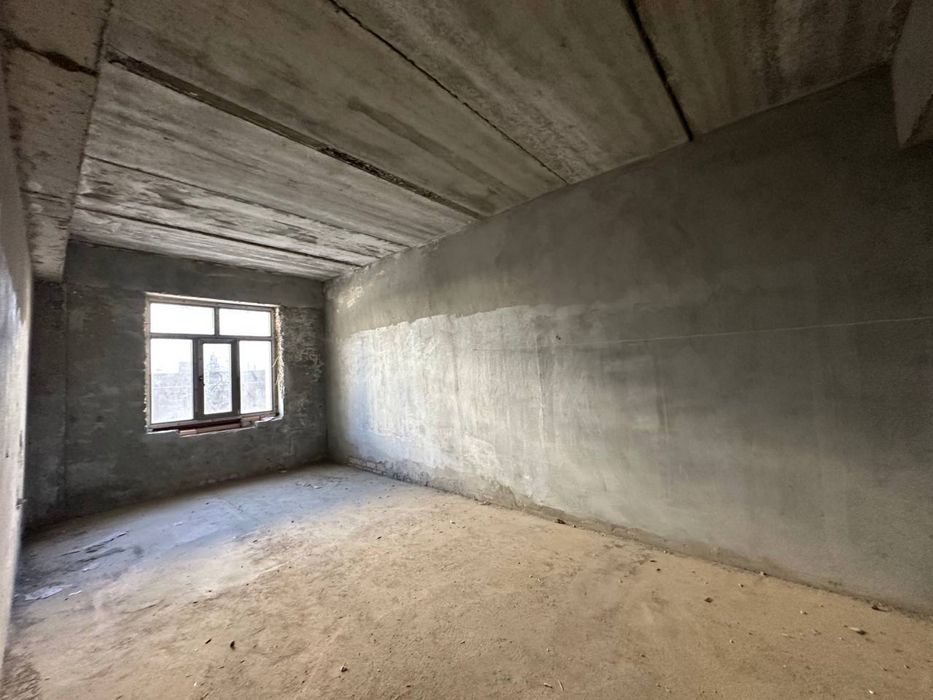 Срочно продаётся 3-комнатная квартира в новостройке