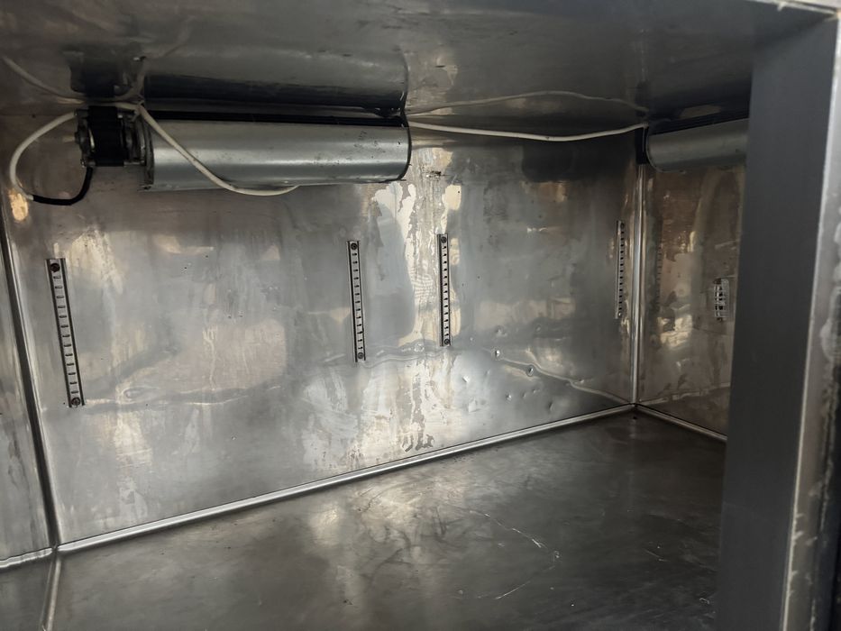 Продается  стол холадильник