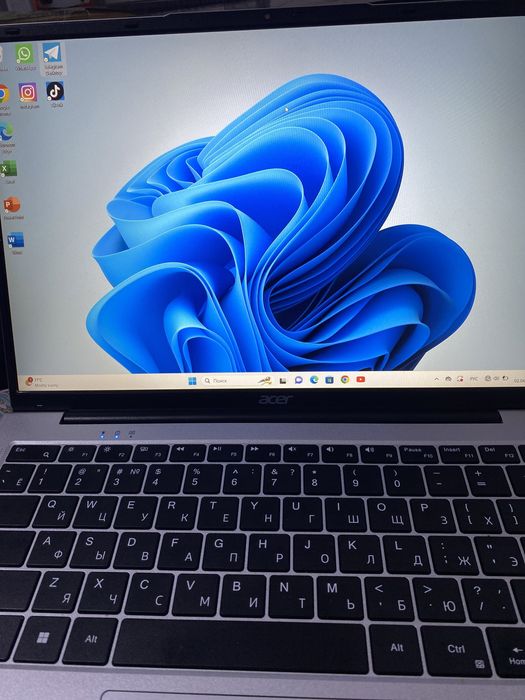 Ноутбук Aser Aspire 15.6 8 гб
