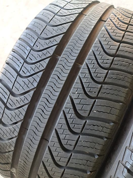 2 anvelope Allseasons 225 40 r18 Pirelli