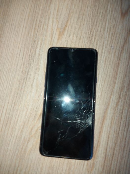 sAMSUNG Galaxy A20s
32Г5
