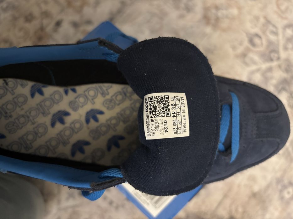 Маратонки Adidas Special