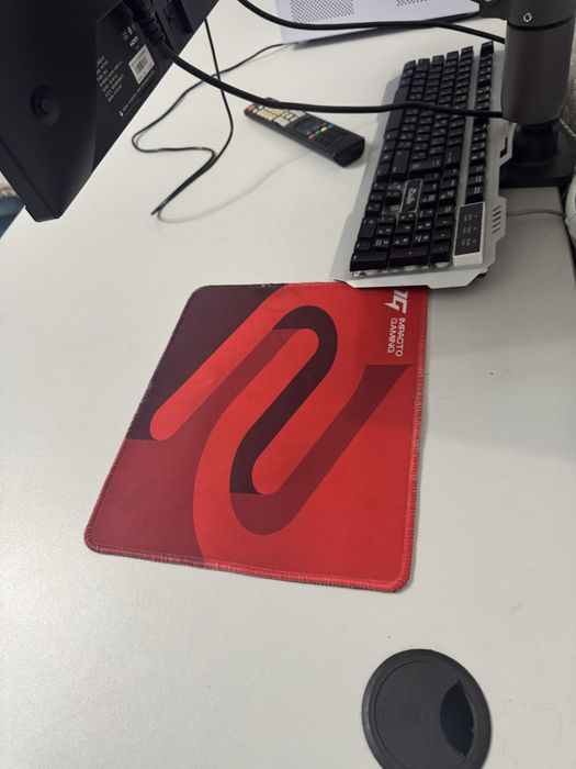 Комьютерный стол