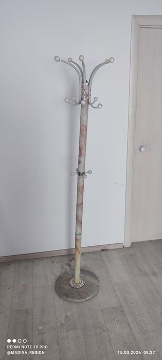 Продам вешалку напольную