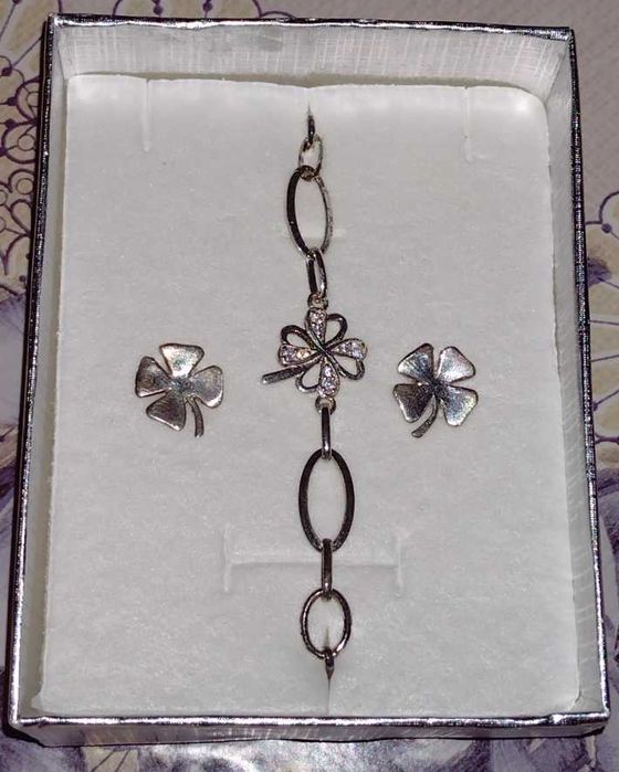 Комплект сребърни обеци и гривна