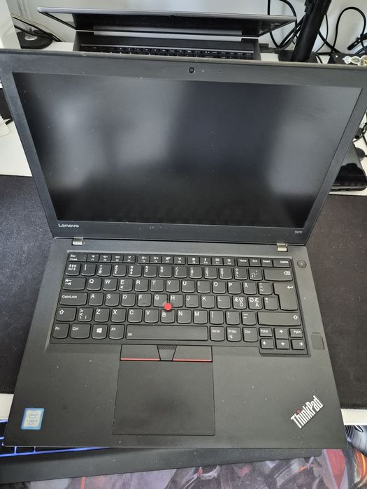 Lenovo thinkpad t470 8gb DDR4 Ram SSD 255