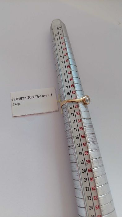 Златен пръстен с камък 1,74гр , №11/51мм