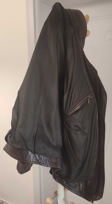 Продавам оригинално италианско яке от естествена кожа