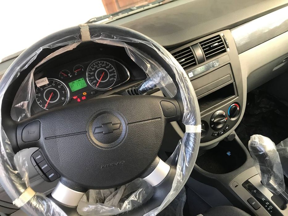 Продается автамабиль Лассети Гентра новие