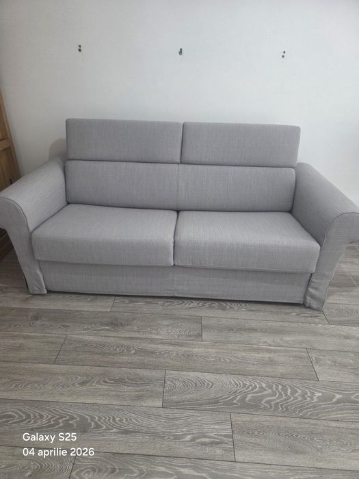 Vând ccanapea in stare perfectă aproape nouă!
