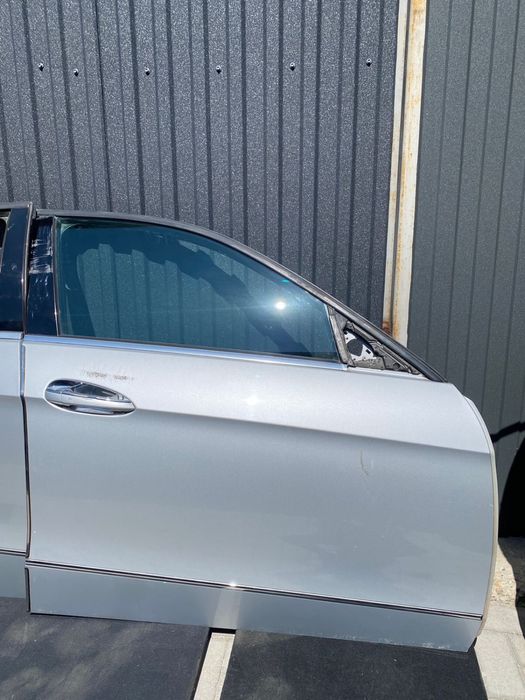 Двери на Мерседес W212