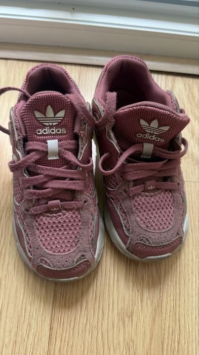 Кроссовки Nike, adidas