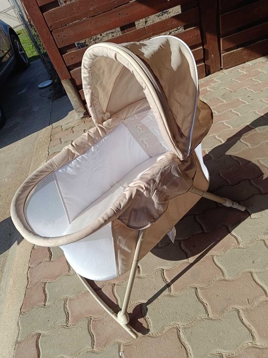 Vând pătuț bebeluși