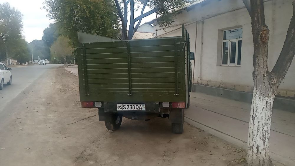 УАЗ сатылады мото 100 коробка 100 задный передний мост 37