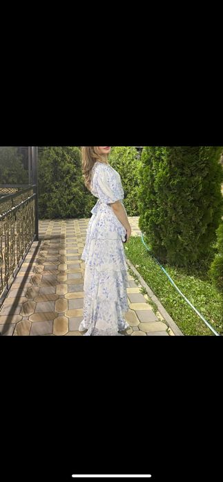 Женское длинное платье