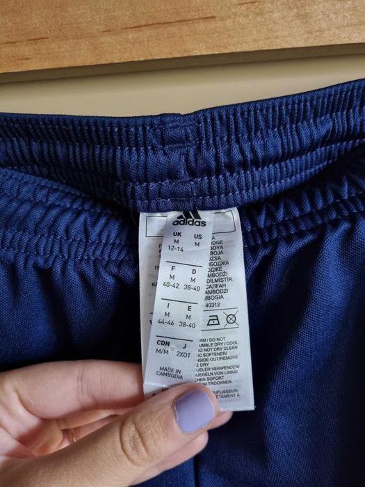 Set pantaloni scurti, tricouri Adidas, Puma [M]