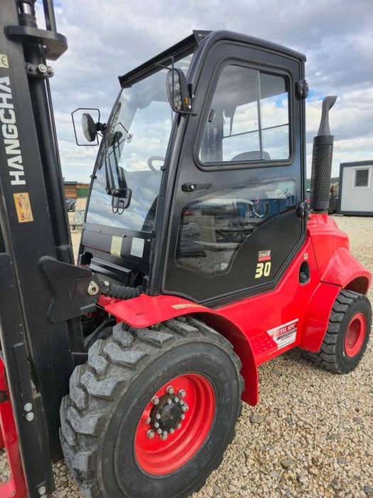 Motostivuitor HANGCHA 3 tone pentru teren accidentat