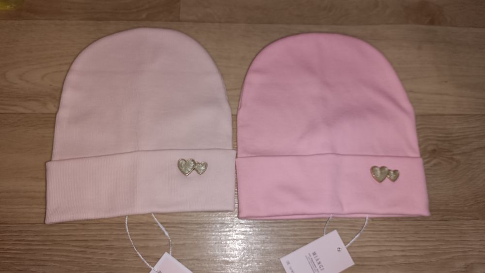 Продам осенние шапки на девочек