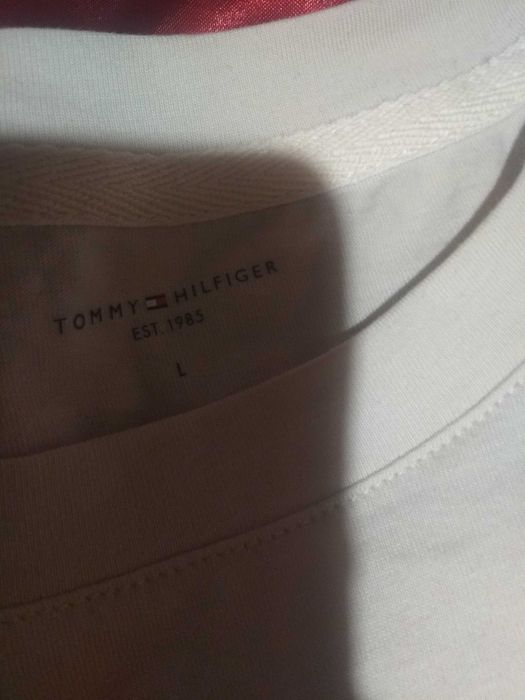 Нова тениска Tommy HILFIGER