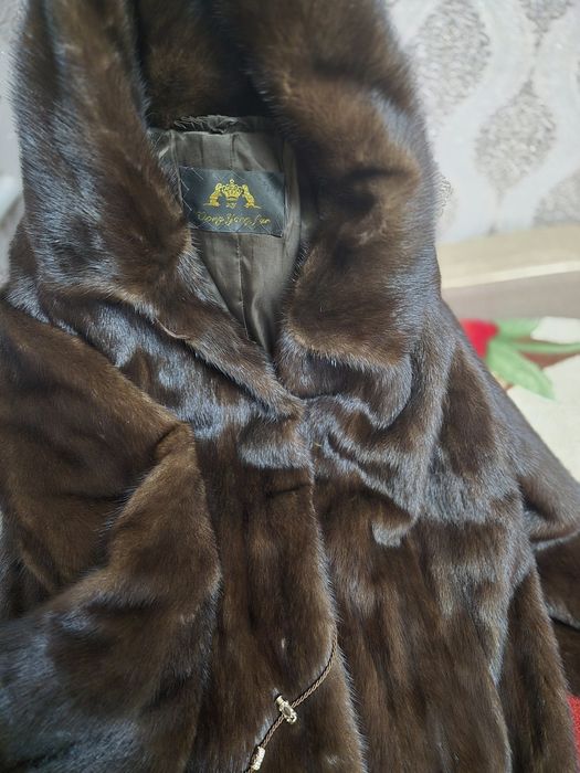 Продам шубу тёплая в отличном состоянии