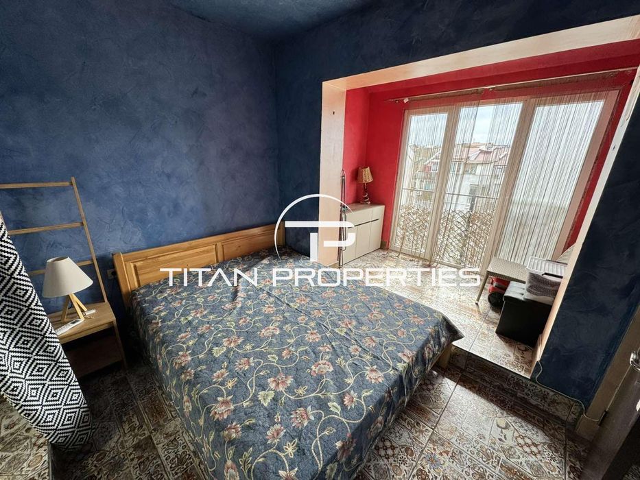 Тристаен апартамент в ж.к Възраждане