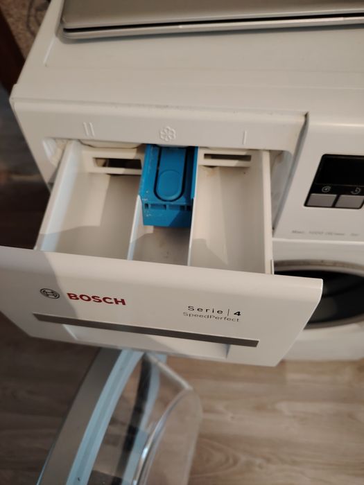 Стиральная машинка  Bosch  5кг