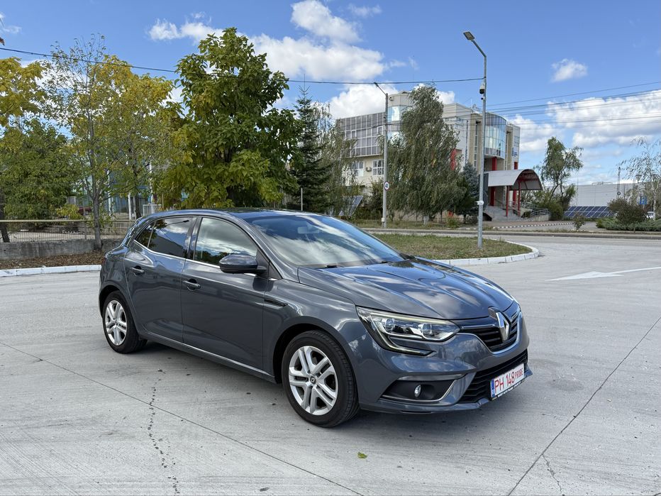 Renault Megane 4 , 1.5 dci 110 cp ,Euro6 , Led , Carte Service + Nap!