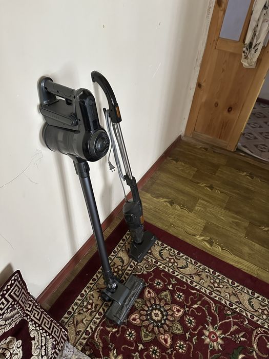 Срочно продается беспроводной пылесос(проводной в подарок)