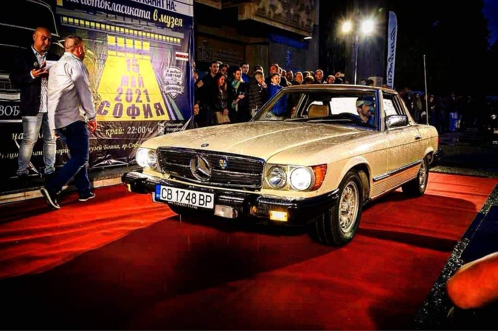 Ретро автомобил Mercedes SL 380 под наем