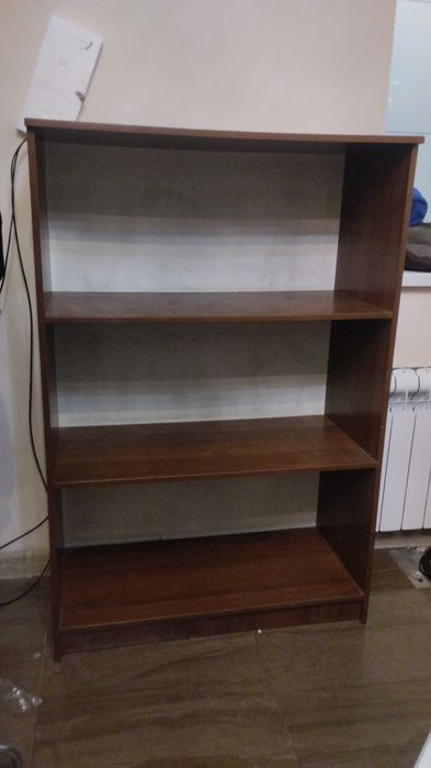 Стол продается .