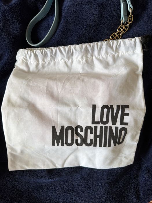 Love moschino чанта