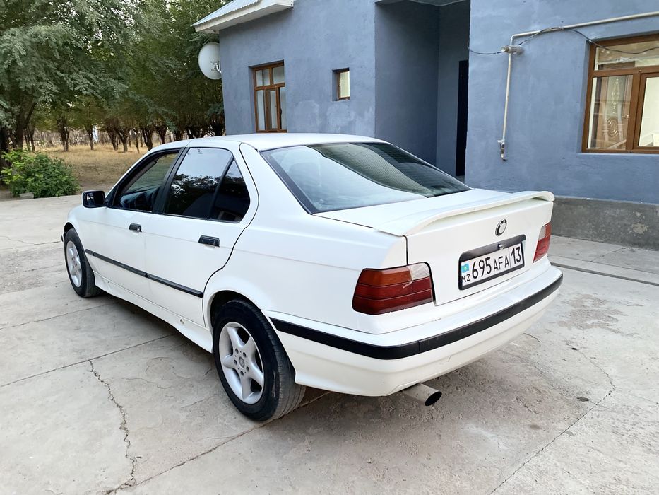 Продается машина Bmw 318