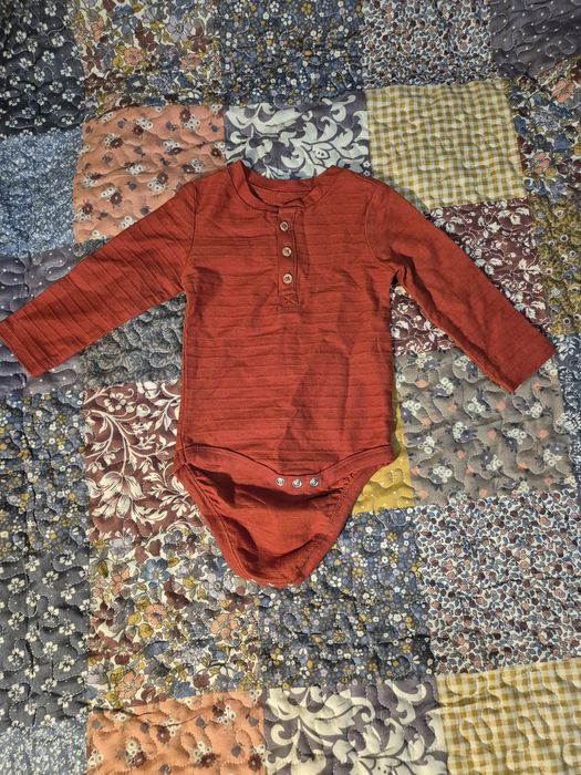 Body 6-9 luni bebeluși