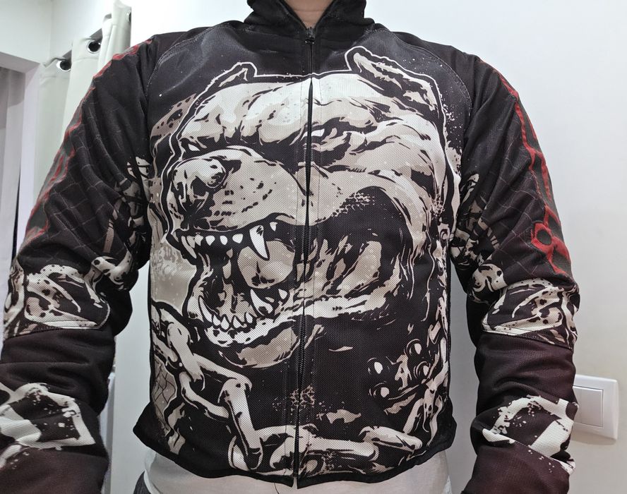 Vând echipament moto Icon | Cască, două geci, pantaloni, ghete, mănuși