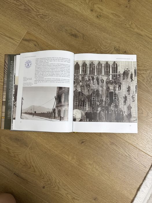 THE ERICSSON CHRONICLE by John Meurling, Richard Jeans (text engleza)