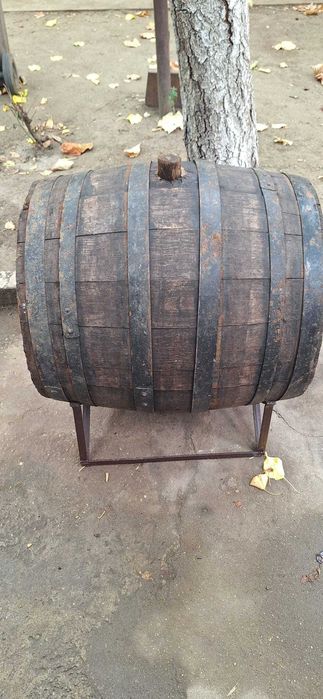 Butoi din stejar pentru vin