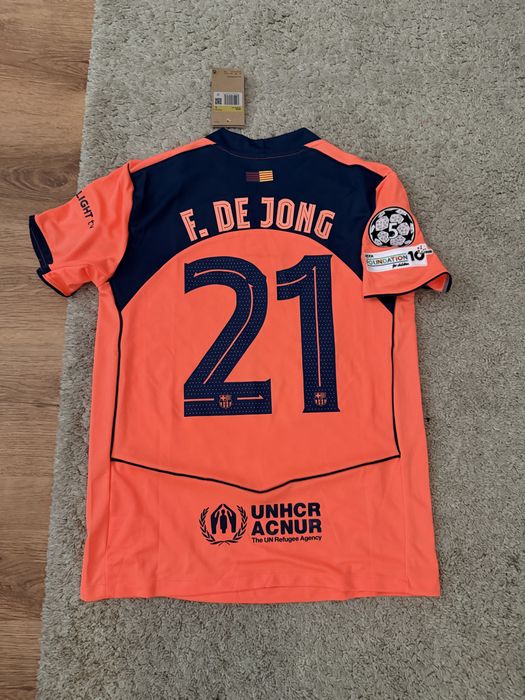 Tricou De Jong.