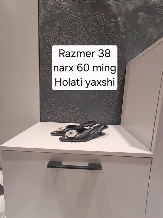 Ayollar oyoq kiyimlari