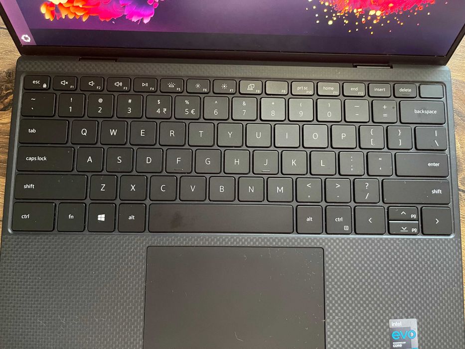 Лаптоп Dell XPS 9310 13,4 Inch Intel i7-1185G7 Като НОВ