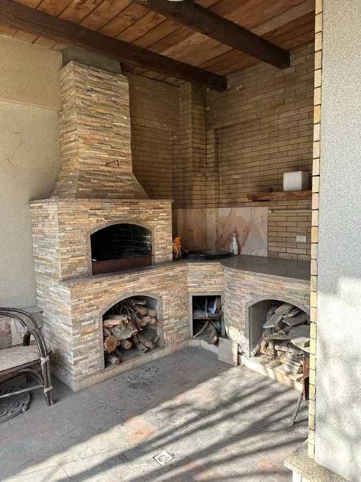 Сдаётся  хороший участок с бассейном и сауной в центре города