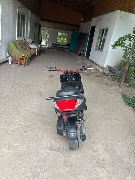 Продам м8 180 куб