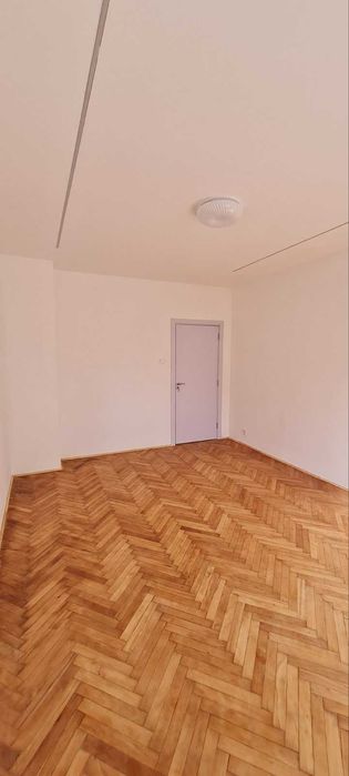 Продава 3-СТАЕН апартамент гр.София, кв.Надежда 2