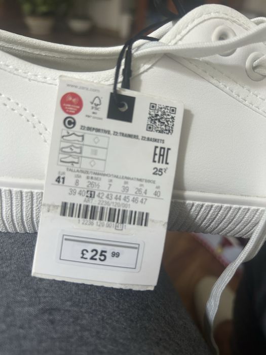 Два чифта нови кецове Zara