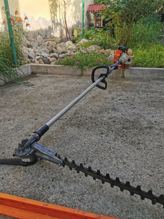 Продавам телескопичен бензинов храсторез STIHL HL 75